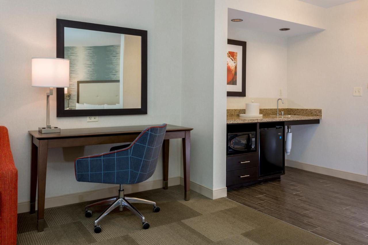 King Room with Bath Tub - Disability Access at Hampton Inn & Suites San Diego-Poway