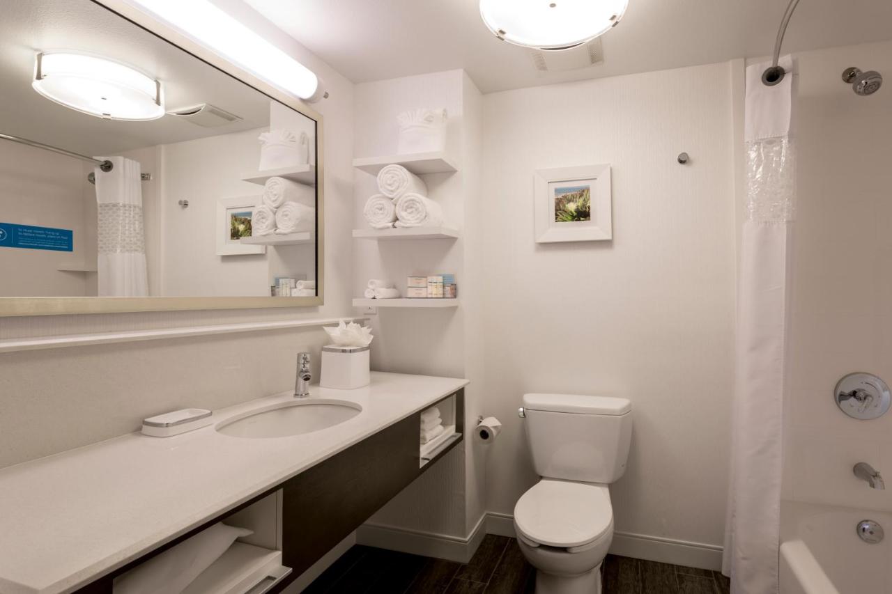 Queen Room with Two Queen Beds at Hampton Inn & Suites San Diego-Poway