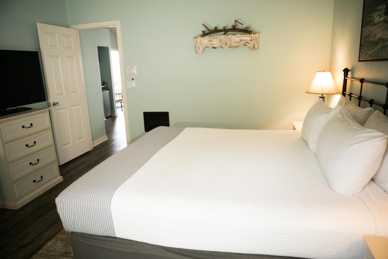 Family Suite at Sea Otter Inn