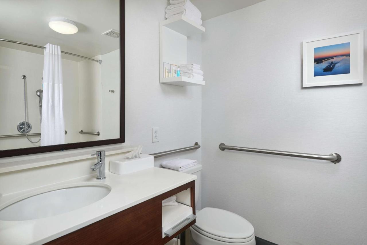 Double Room at Hampton Inn Beaumont