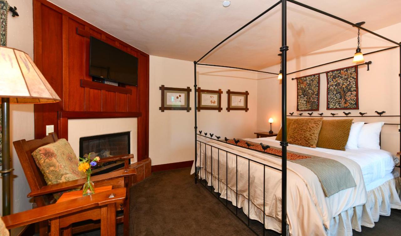  | Blackbird Inn