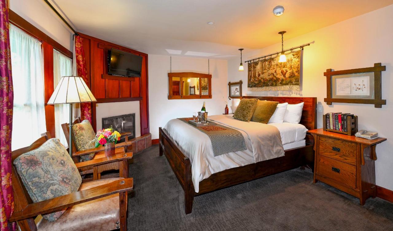  | Blackbird Inn