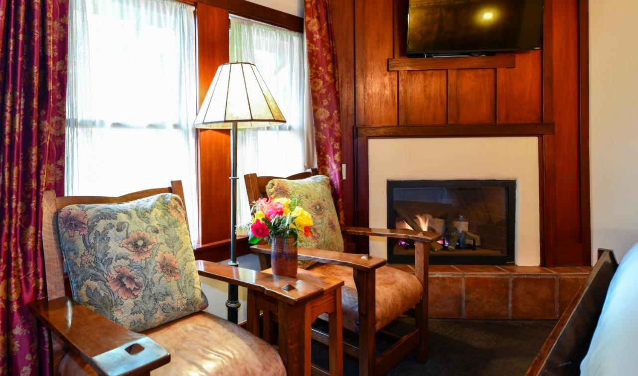  | Blackbird Inn