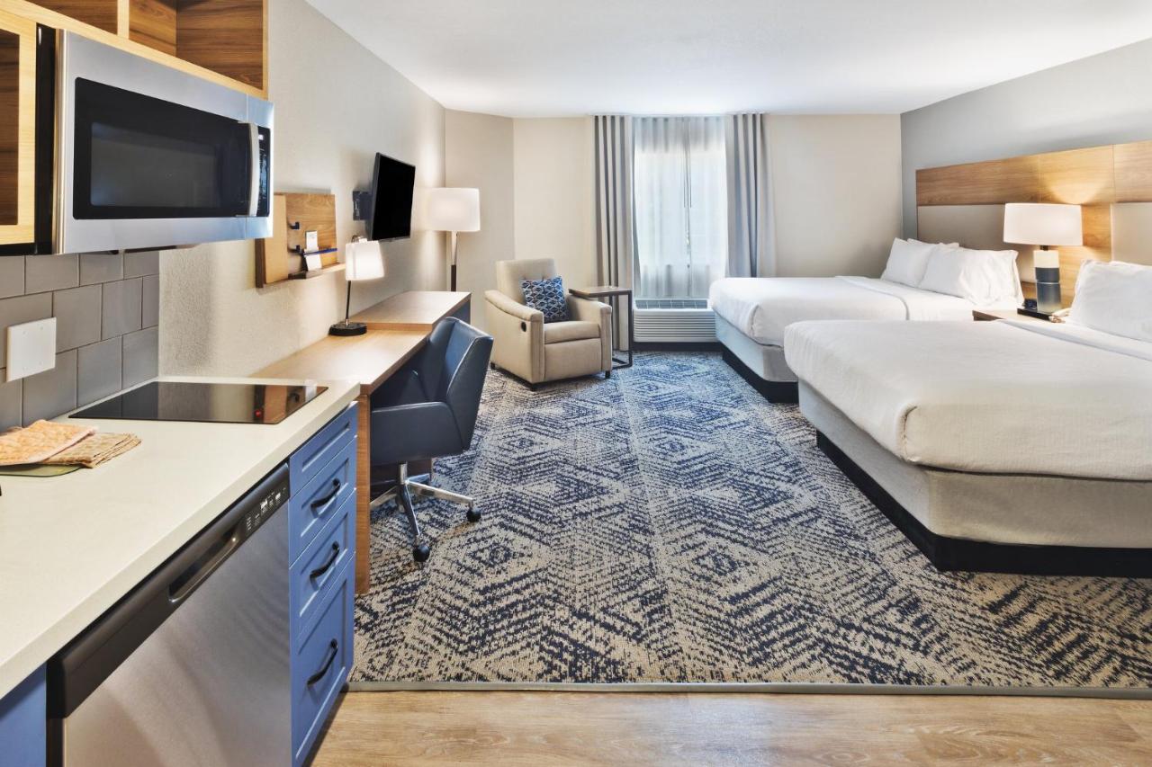 | Candlewood Suites Eastchase Park, an IHG Hotel