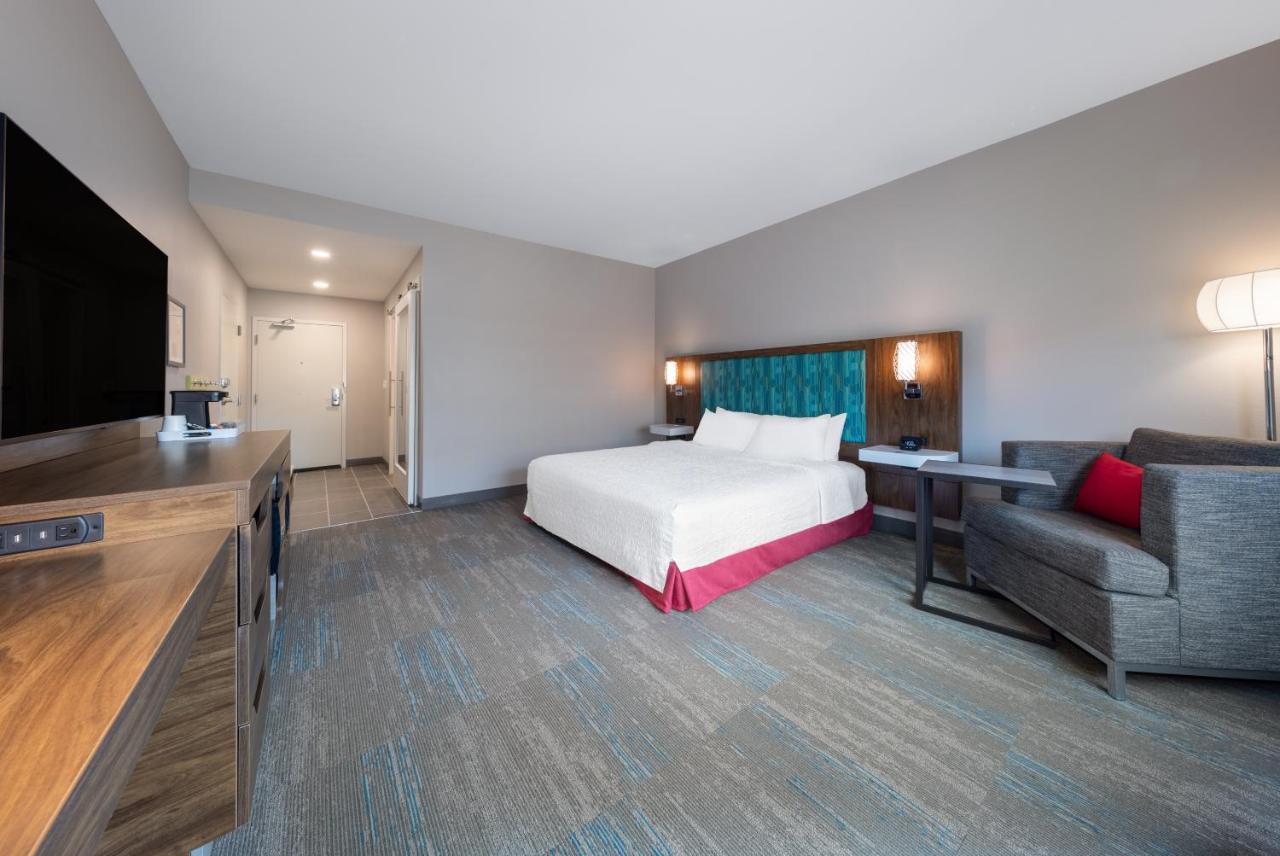 King Room - Hearing Accessible at Hampton Inn Columbus Downtown, GA