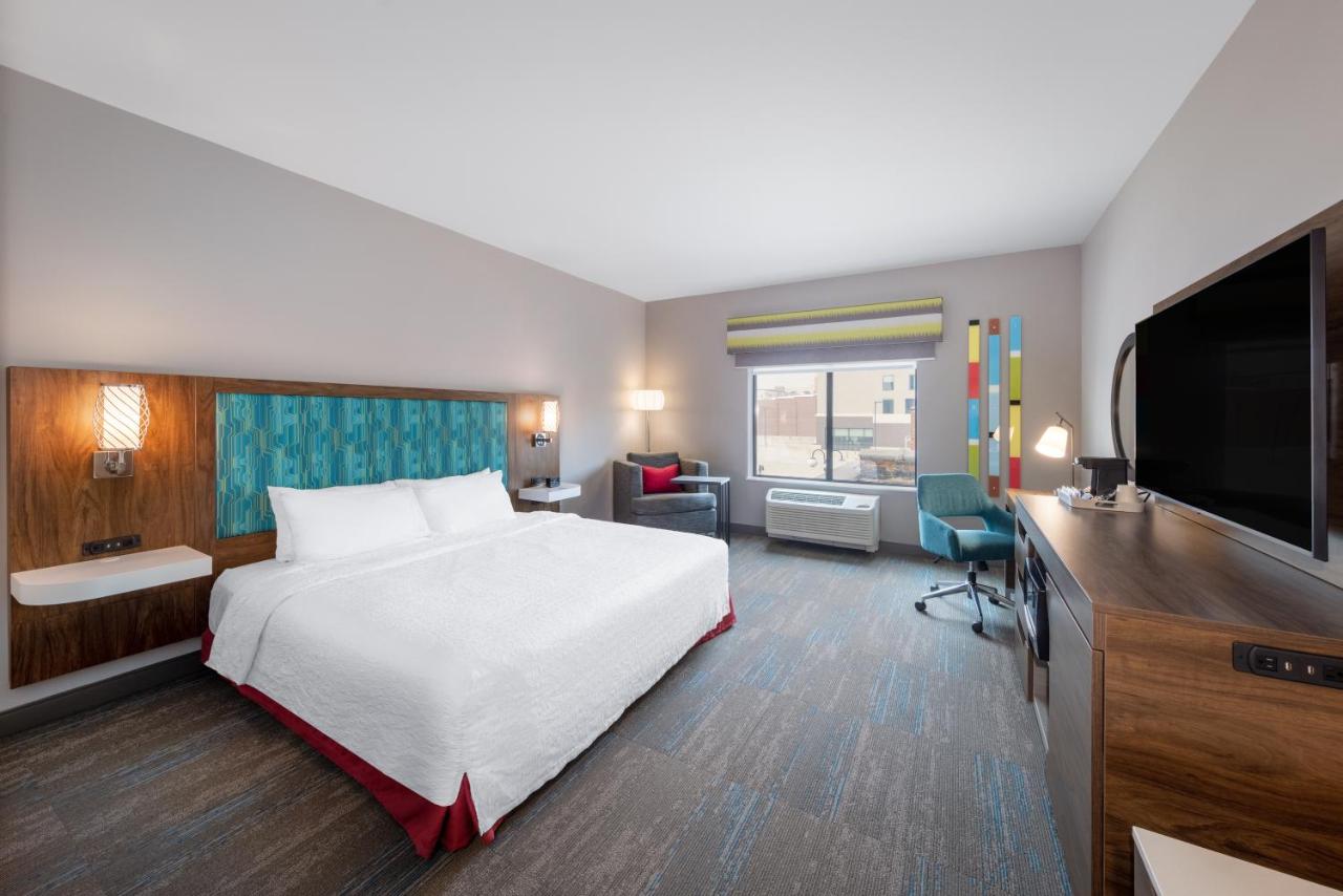 King Room - Hearing Accessible at Hampton Inn Columbus Downtown, GA
