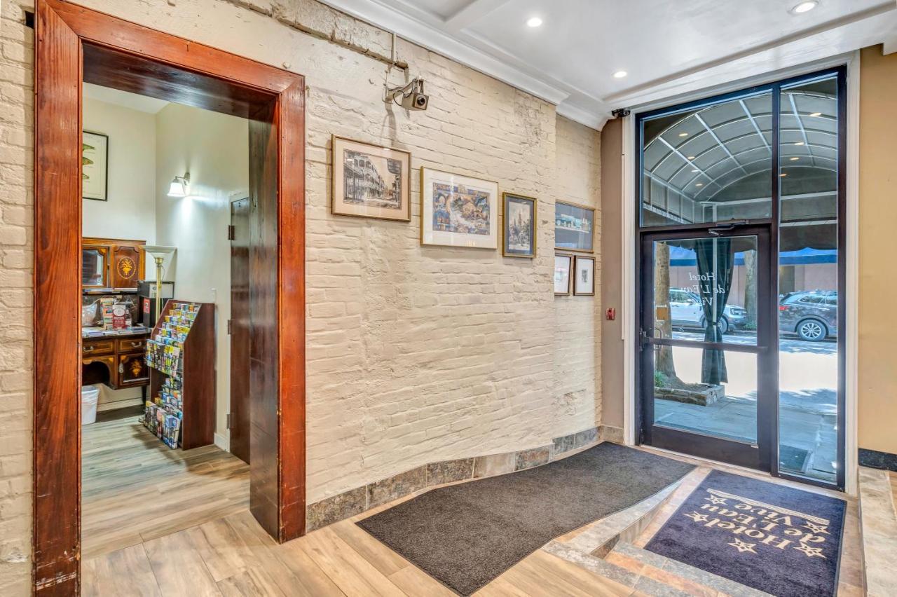 | Hotel de L'eau Vive