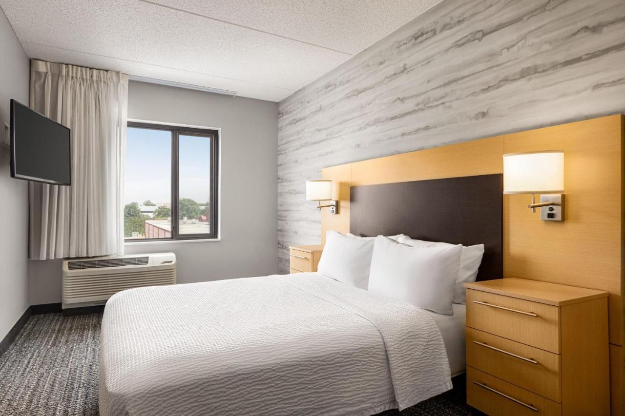 Two Bedroom Suite at Towneplace Suites by Marriott Harrisburg West/Mechanicsburg