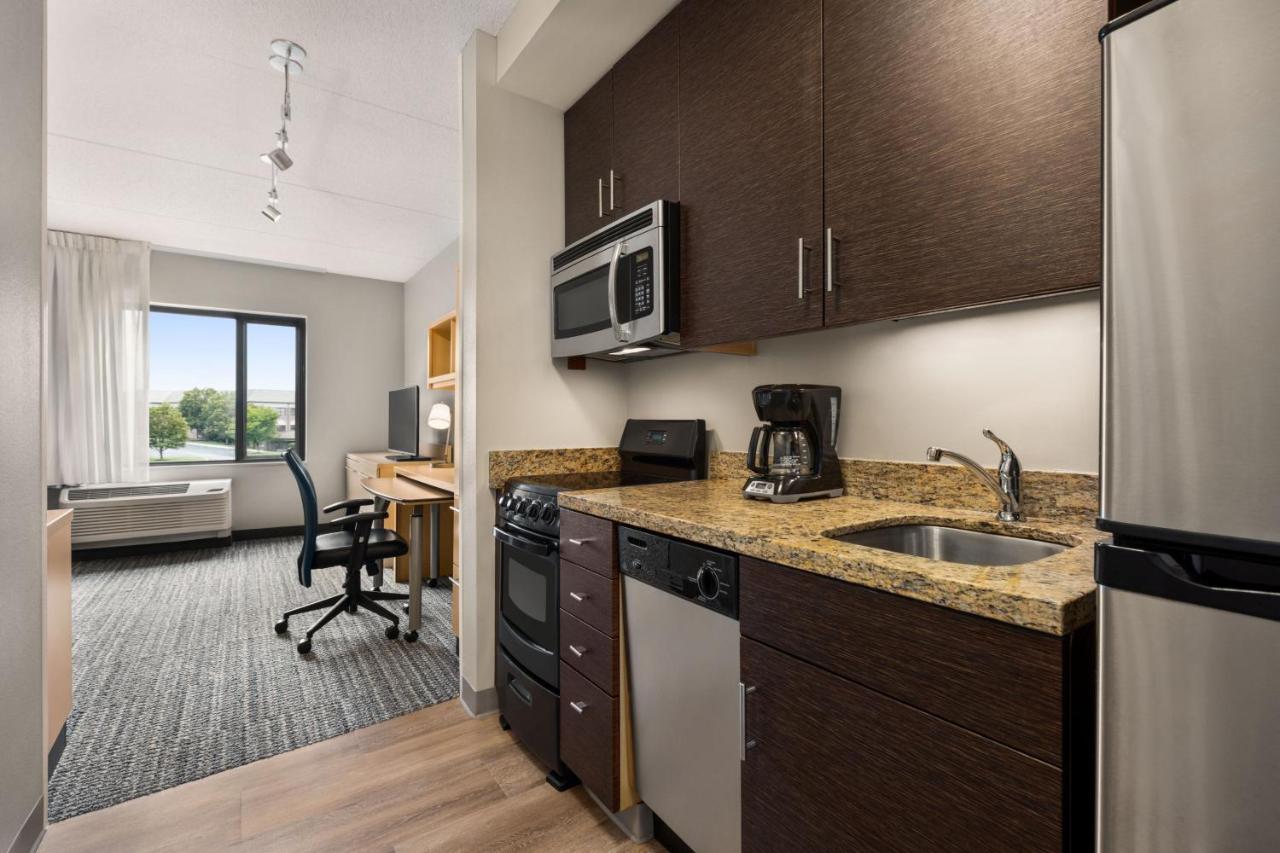 Queen Suite with Sofa Bed at Towneplace Suites by Marriott Harrisburg West/Mechanicsburg