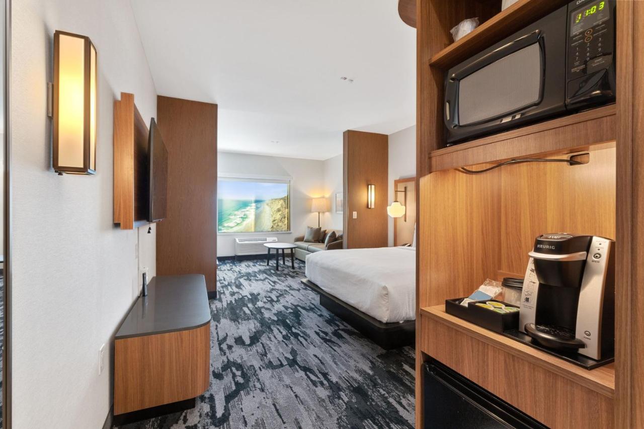 | Fairfield by Marriott Inn & Suites San Francisco Pacifica