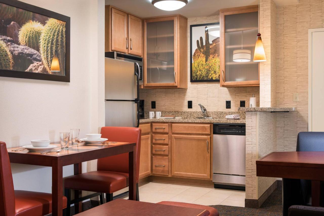 One-Bedroom King Suite at Residence Inn by Marriott Phoenix Desert View at Mayo Clinic
