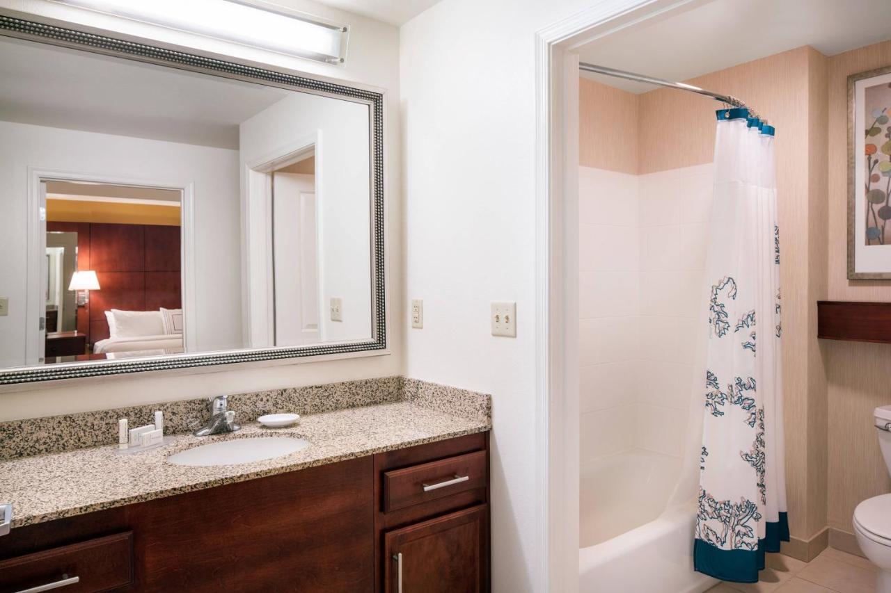 One-Bedroom King Suite at Residence Inn by Marriott Phoenix Desert View at Mayo Clinic