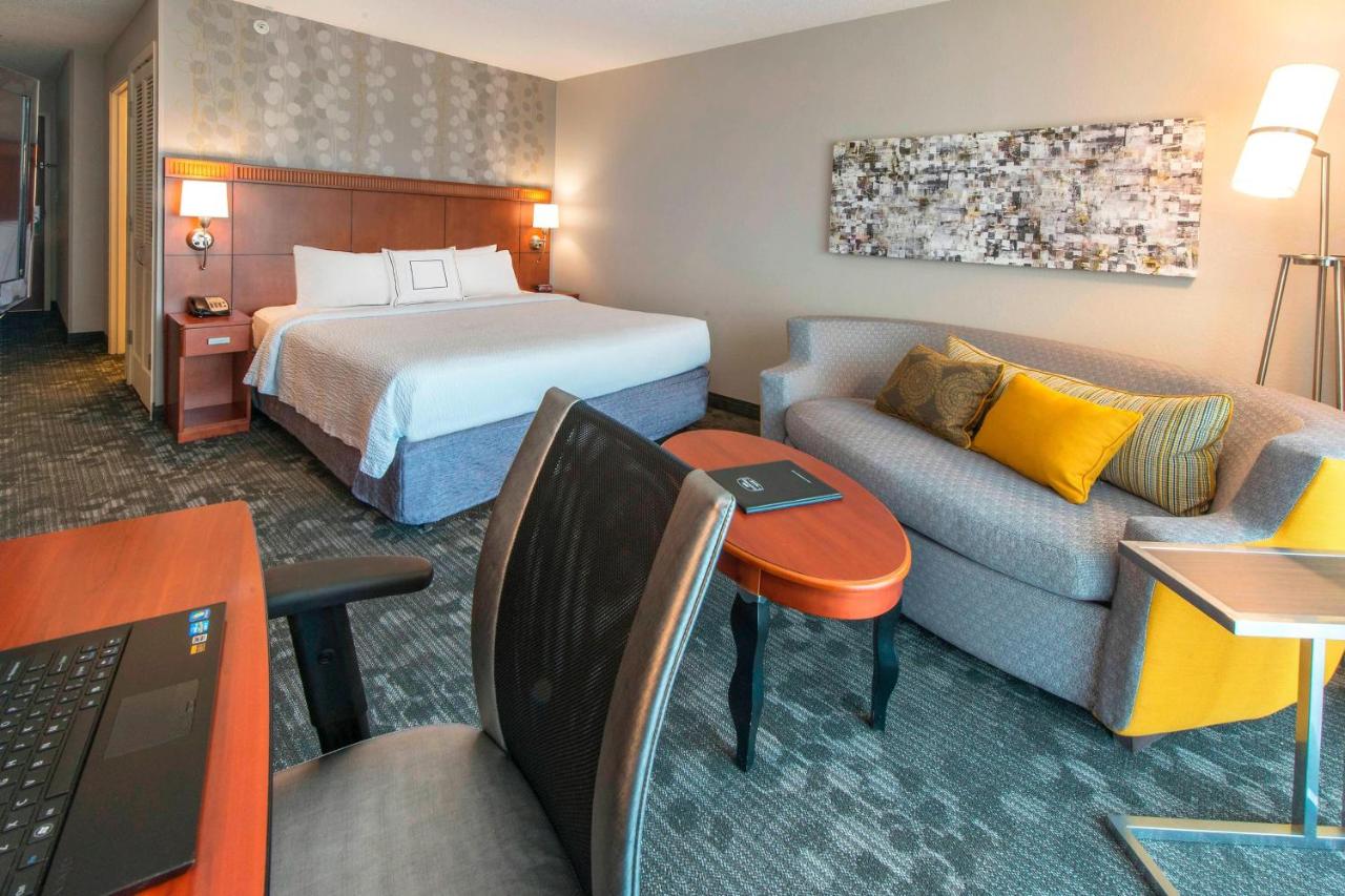 King Room at Courtyard by Marriott Montgomery Prattville
