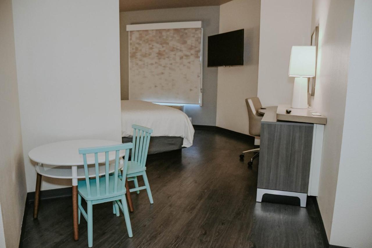 | Holiday Inn Omaha Downtown - Airport, an IHG Hotel