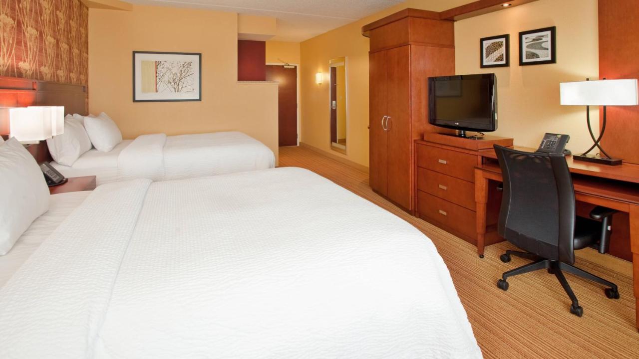  | Courtyard by Marriott Pittsburgh North/Cranberry Woods