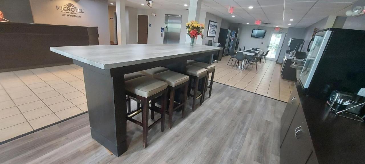 | Microtel Inn & Suites by Wyndham Hoover/Birmingham