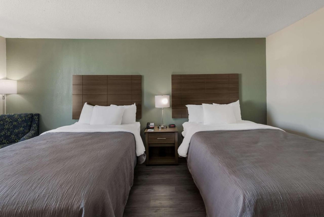 | Quality Inn Airport