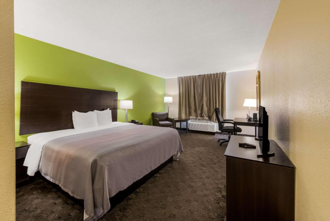 | Quality Inn Airport