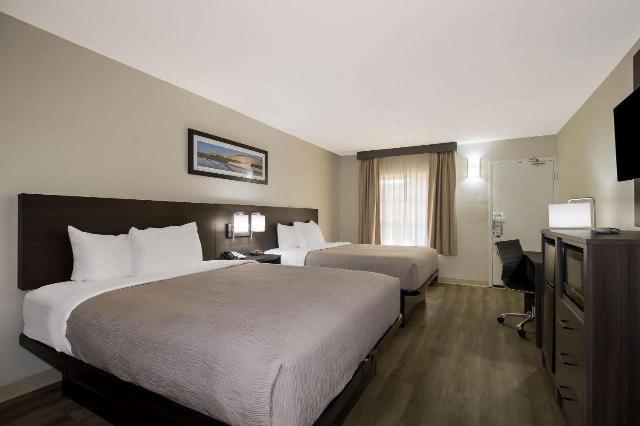 Quadruple Room with Two Queen Beds - Non Smoking at Quality Inn Coliseum