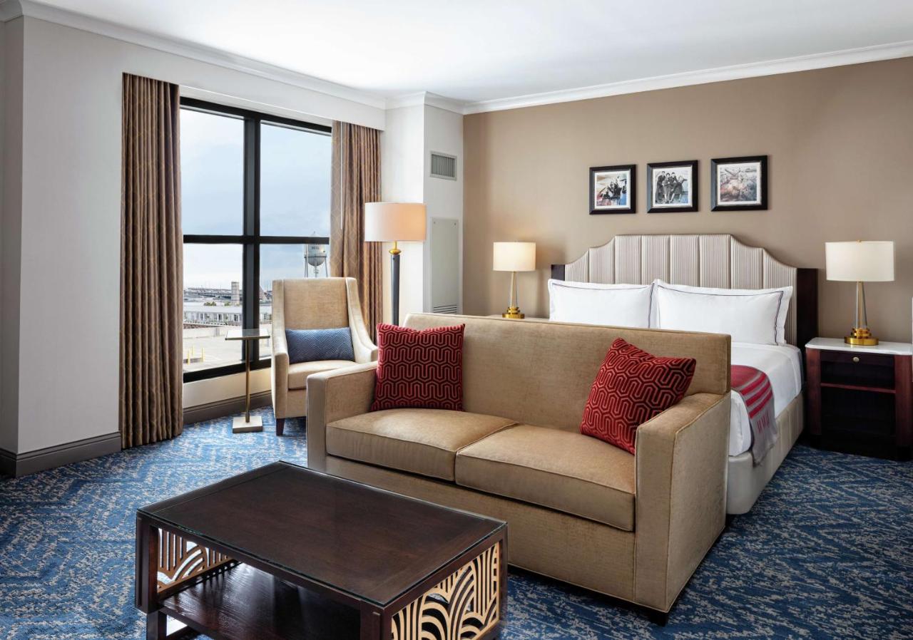 King Suite at Higgins Hotel, Official Hotel of The National WWII Museum, Curio Collection by Hilton