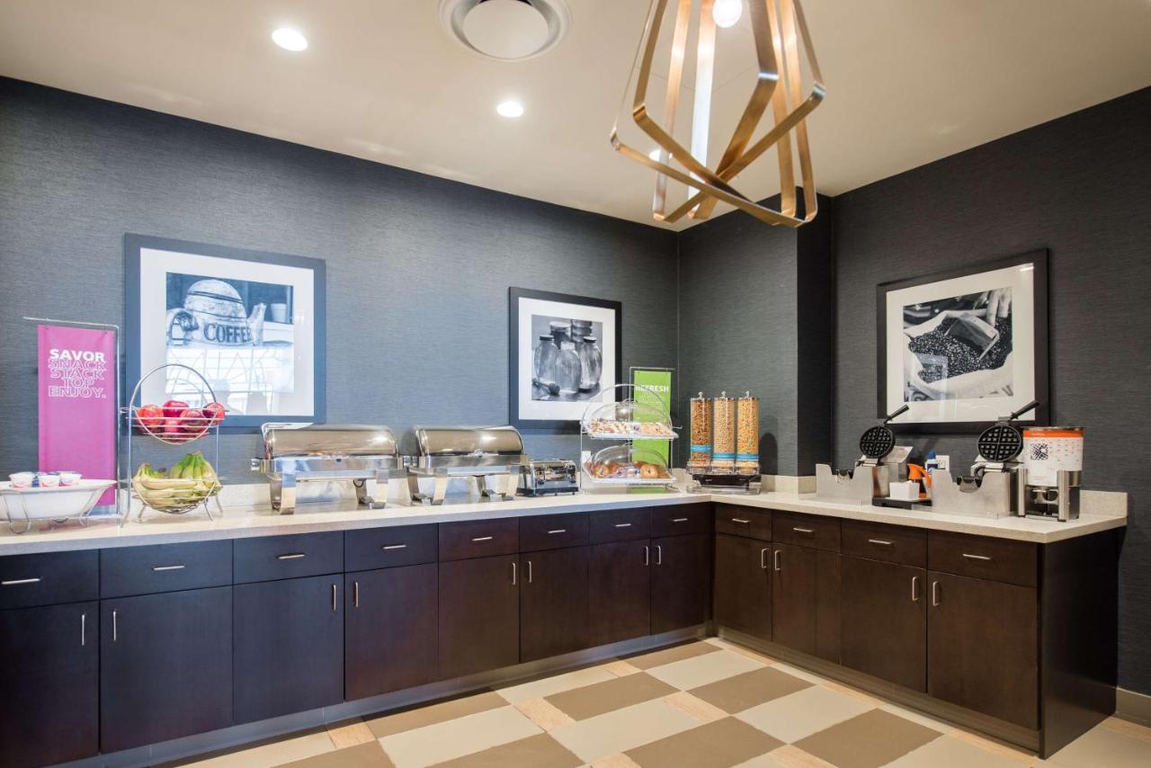  | Hampton Inn & Suites Washington, D.C. - Navy Yard