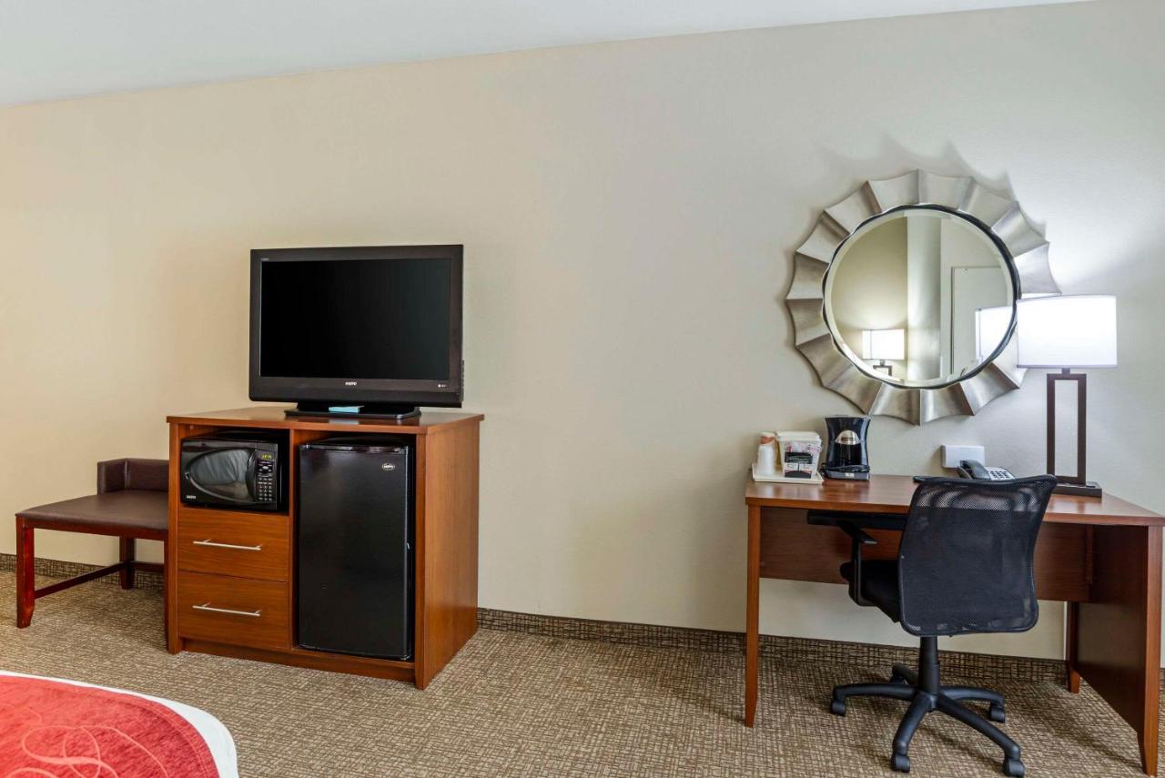 | Comfort Suites at Virginia Center Commons