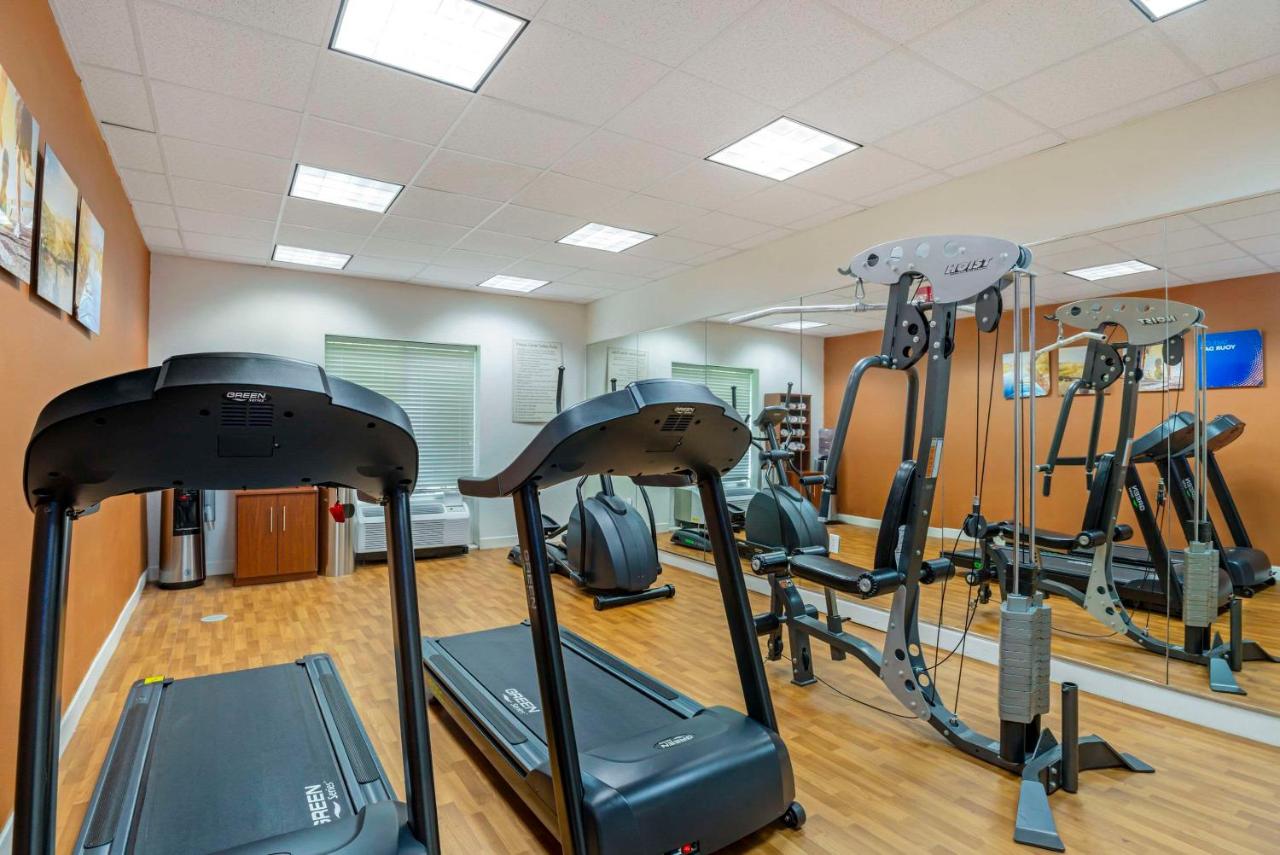 | Comfort Suites at Virginia Center Commons
