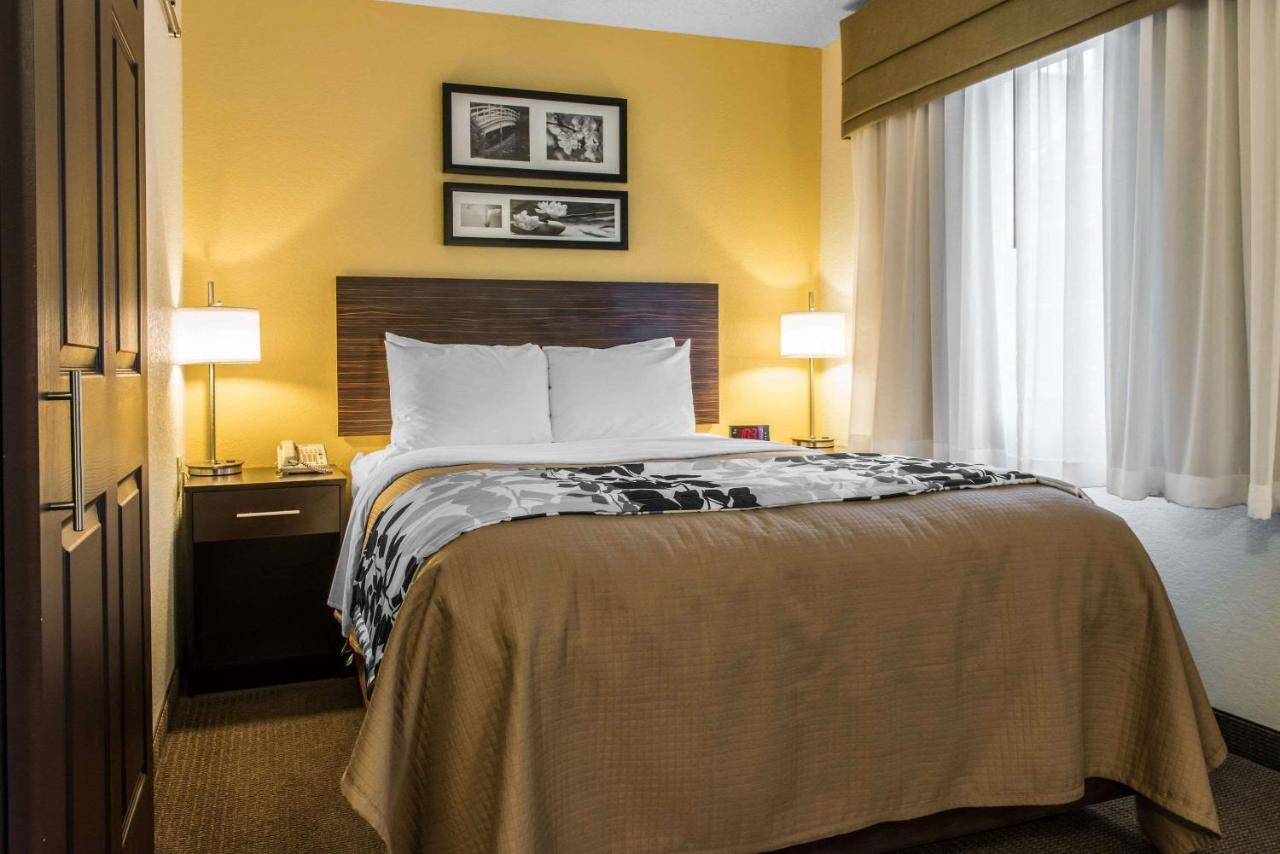 | Sleep Inn & Suites Pittsburgh