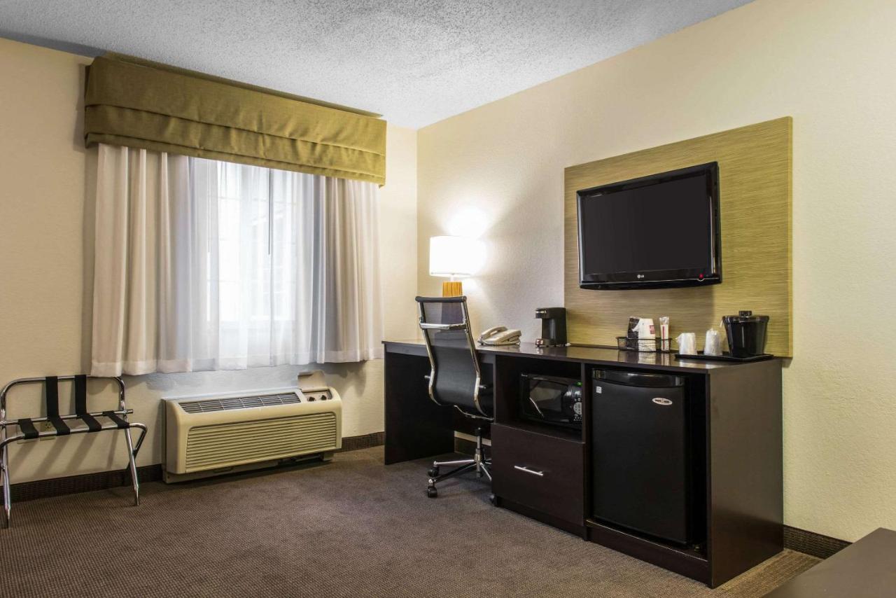 | Sleep Inn & Suites Pittsburgh