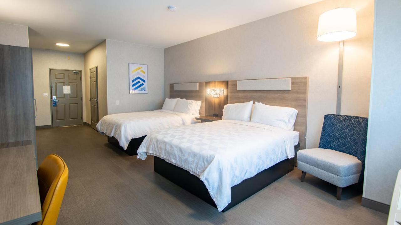 Queen Room with Two Queen Beds - Non-Smoking at Holiday Inn Express Oakdale, an IHG Hotel