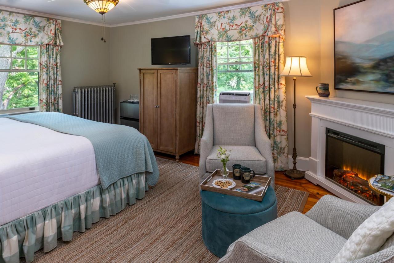 | Pinecrest Bed & Breakfast