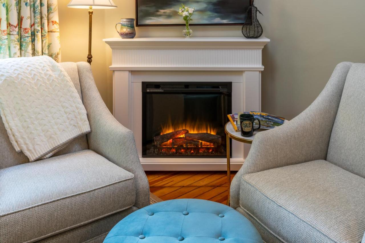 | Pinecrest Bed & Breakfast