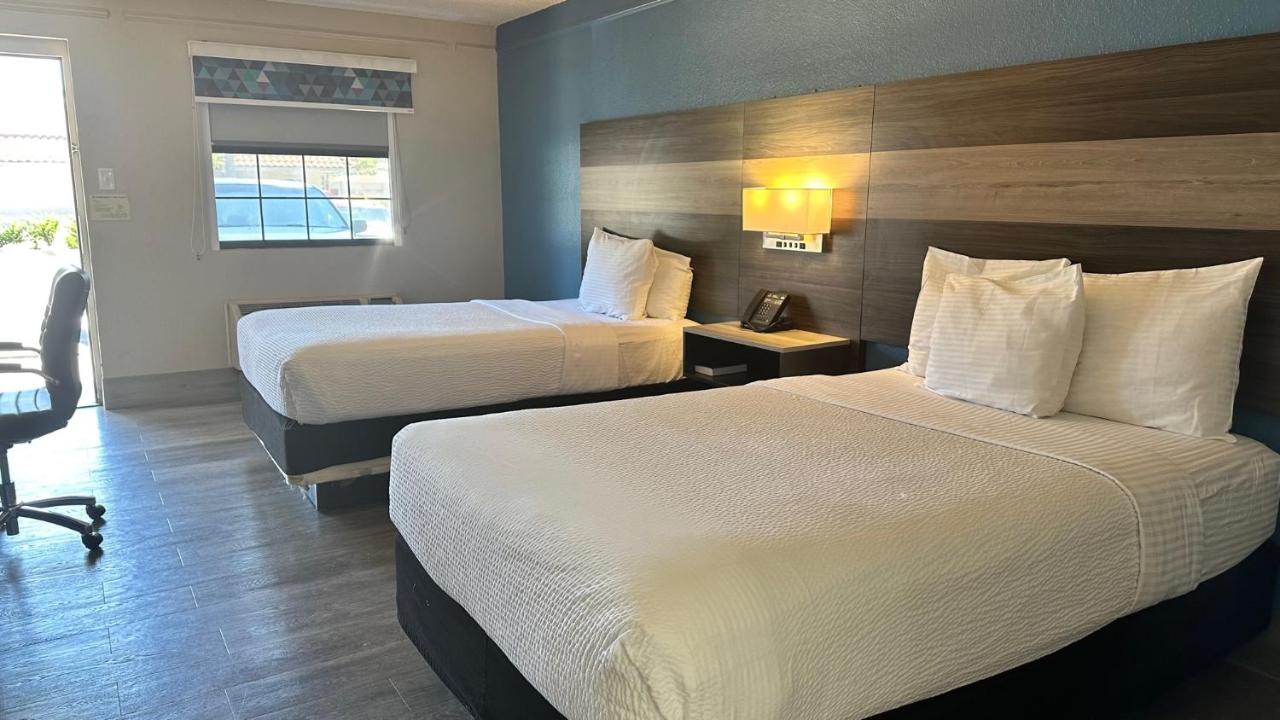 Double Room with Two Double Beds at Days Inn by Wyndham San Diego Vista