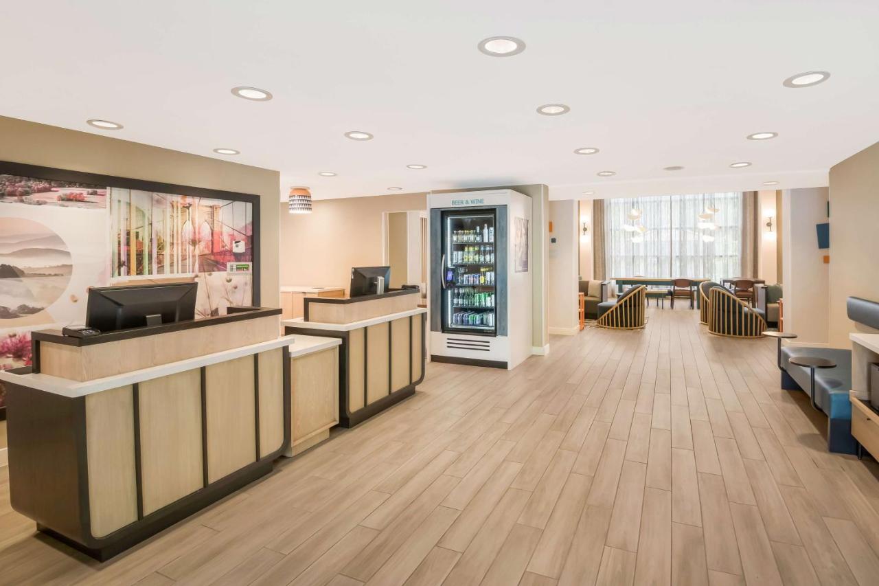 | Sonesta ES Suites Andover Boston