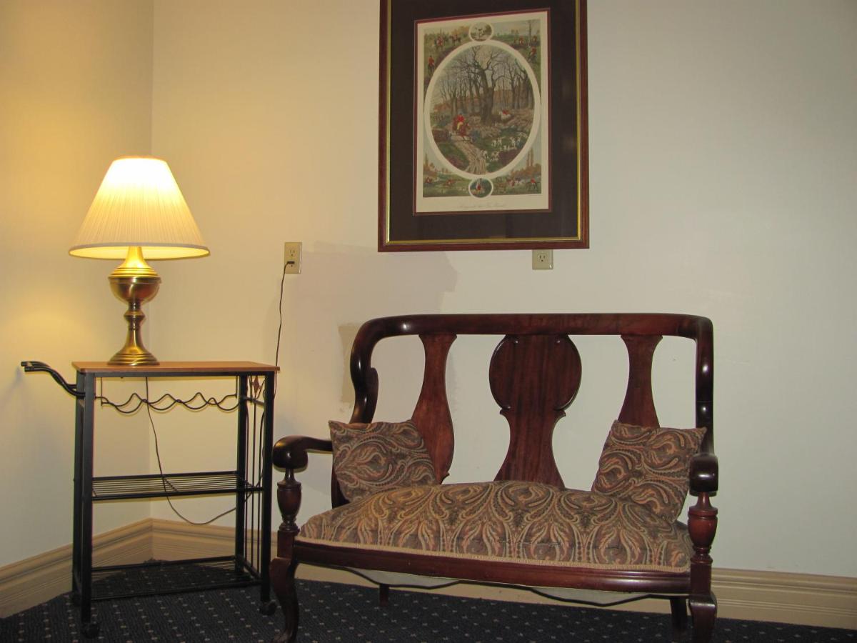 | Oak Valley Inn and Suites