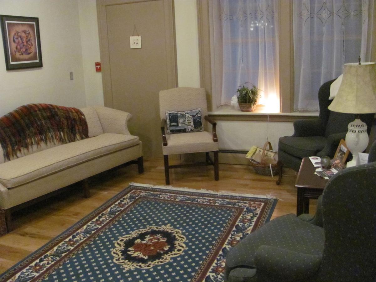 | Oak Valley Inn and Suites