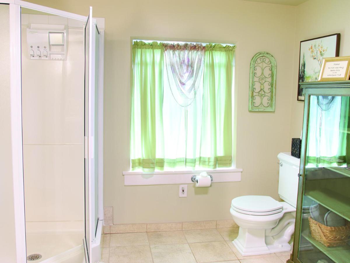 | EJ Bowman House Bed & Breakfast