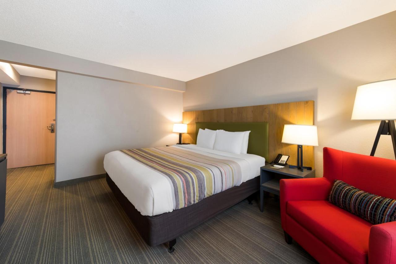 King Room - Disability Access/Non-Smoking at Country Inn & Suites by Radisson, Wichita East, KS