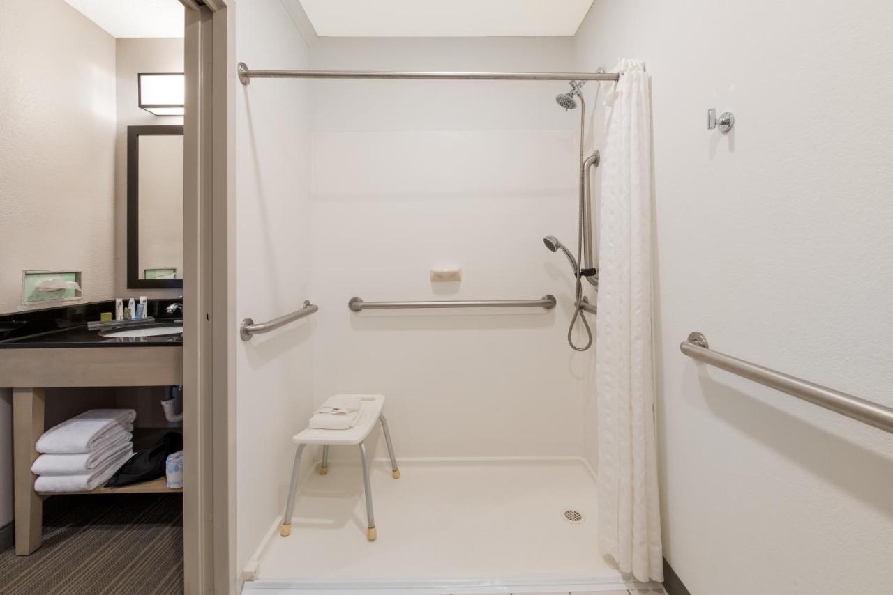 King Room - Disability Access/Non-Smoking at Country Inn & Suites by Radisson, Wichita East, KS