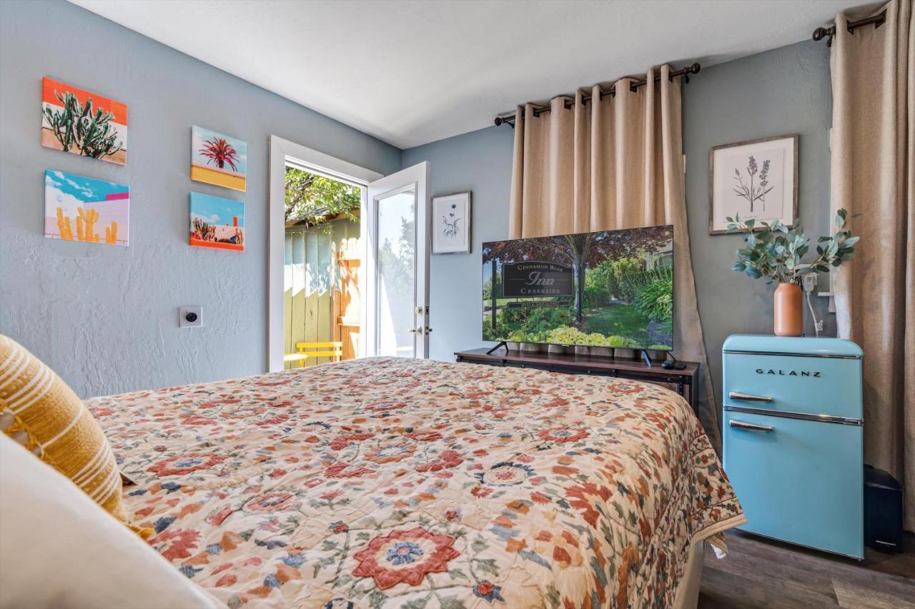  | Cinnamon Bear Creekside Inn