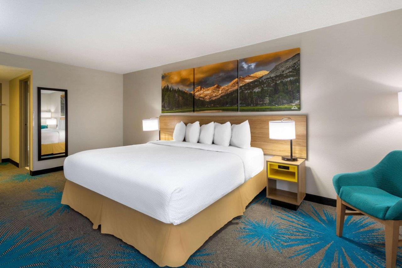 King Room - Non-Smoking at Days Inn & Suites by Wyndham Denver International Airport