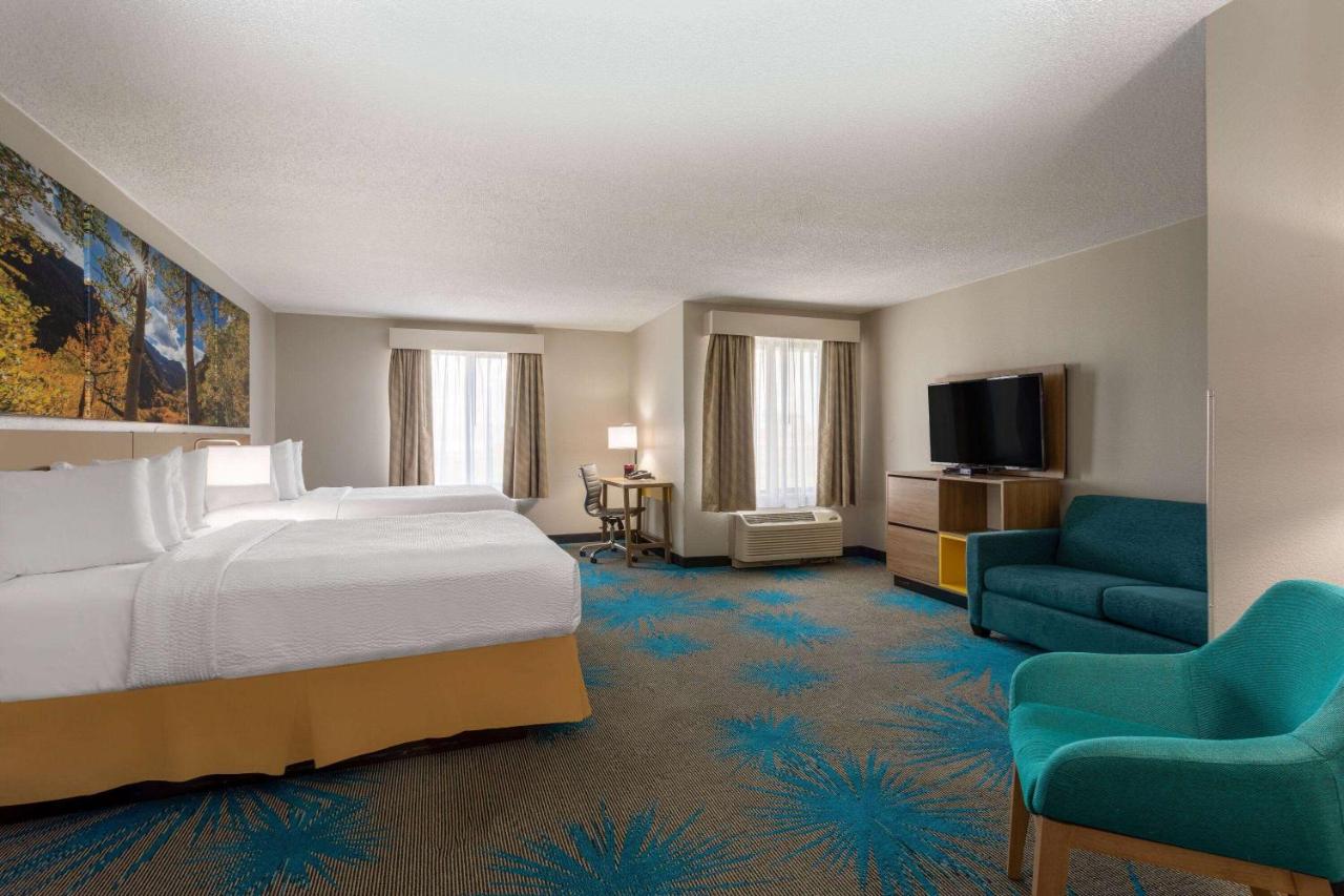 Studio Suite with 2 Queen Beds, Non-Smoking at Days Inn & Suites by Wyndham Denver International Airport