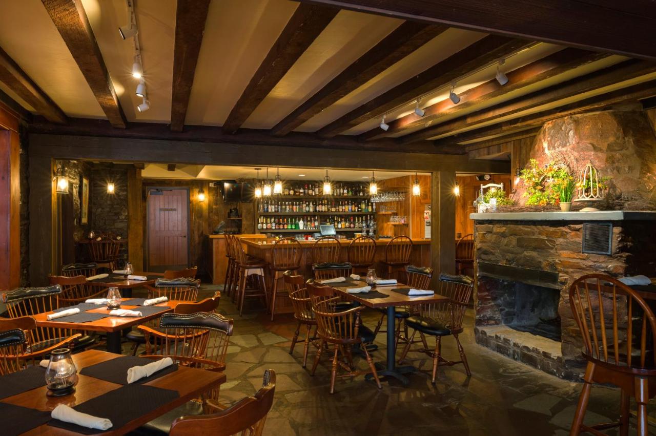 | Pine Barn Inn