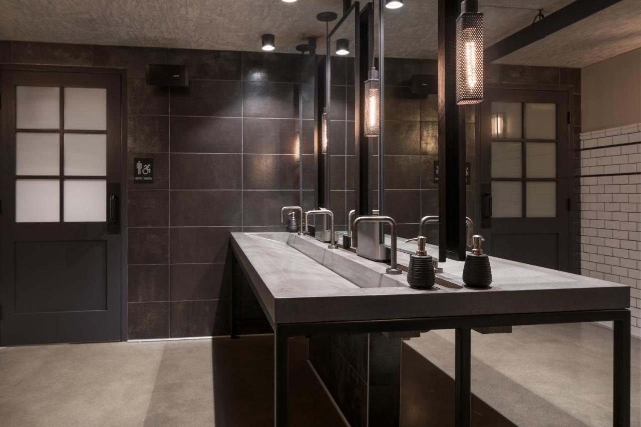  | Moxy San Diego Gaslamp Quarter