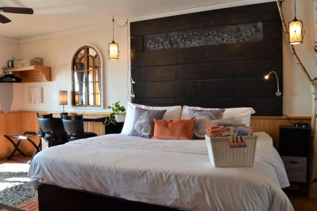 Studio with Ocean View at Homer Inn and Spa