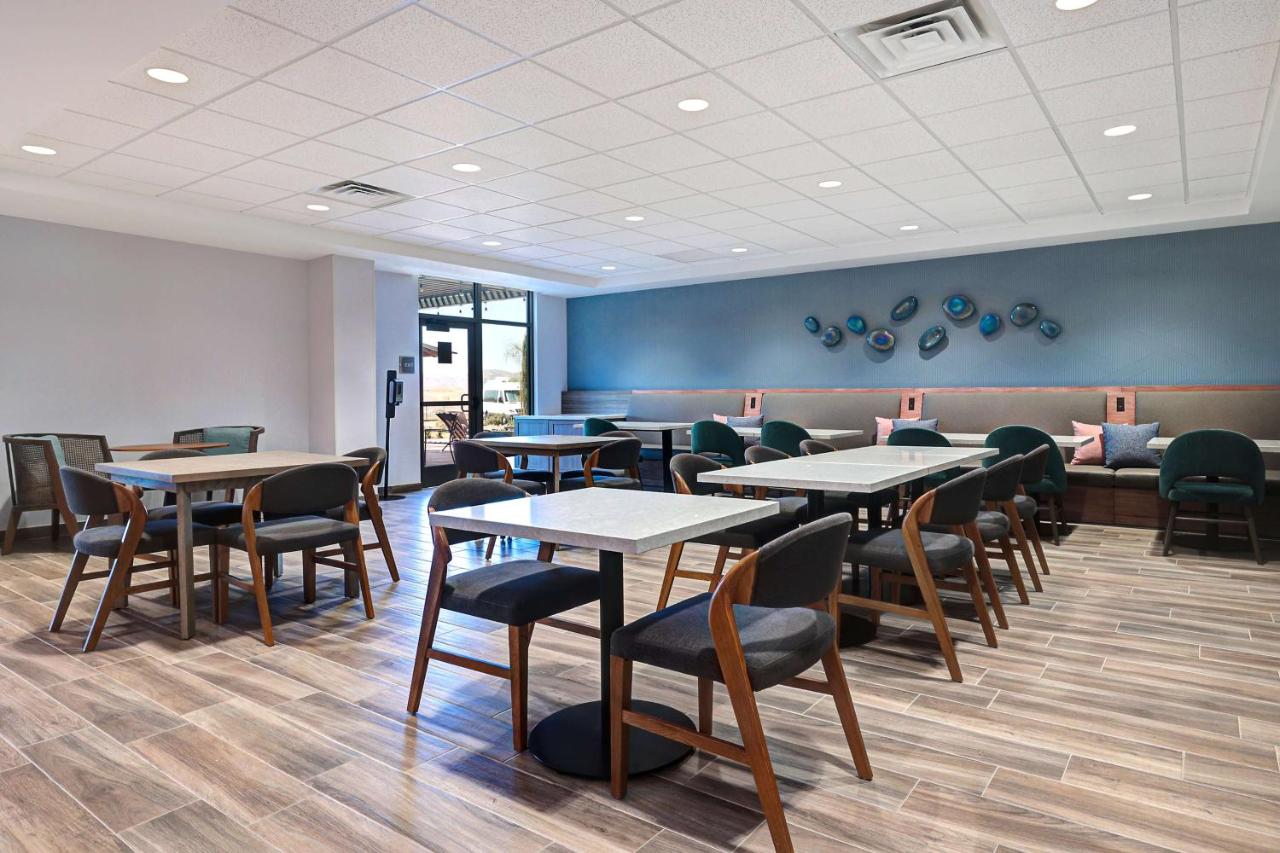 | Homewood Suites By Hilton Santa Clarita/Valencia, Ca