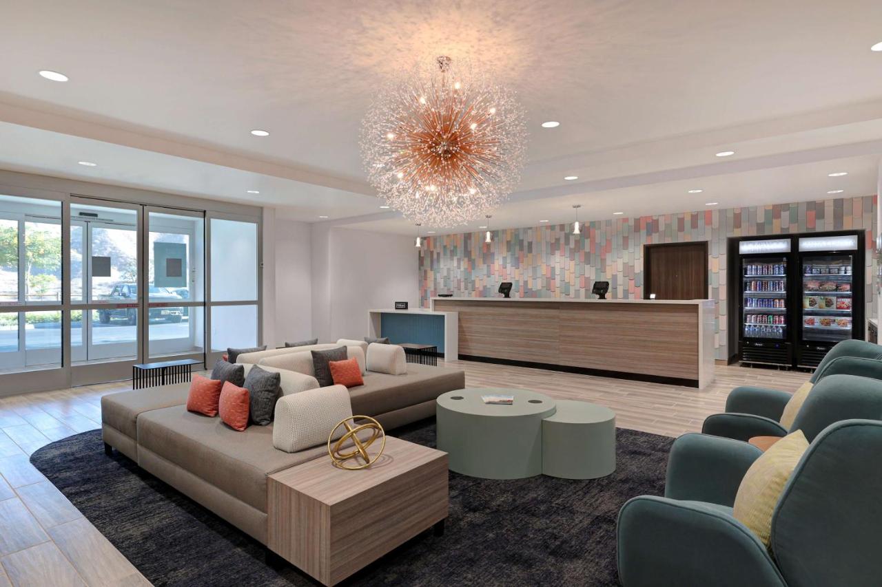 | Homewood Suites By Hilton Santa Clarita/Valencia, Ca