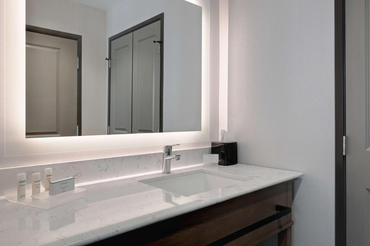 | Homewood Suites By Hilton Santa Clarita/Valencia, Ca