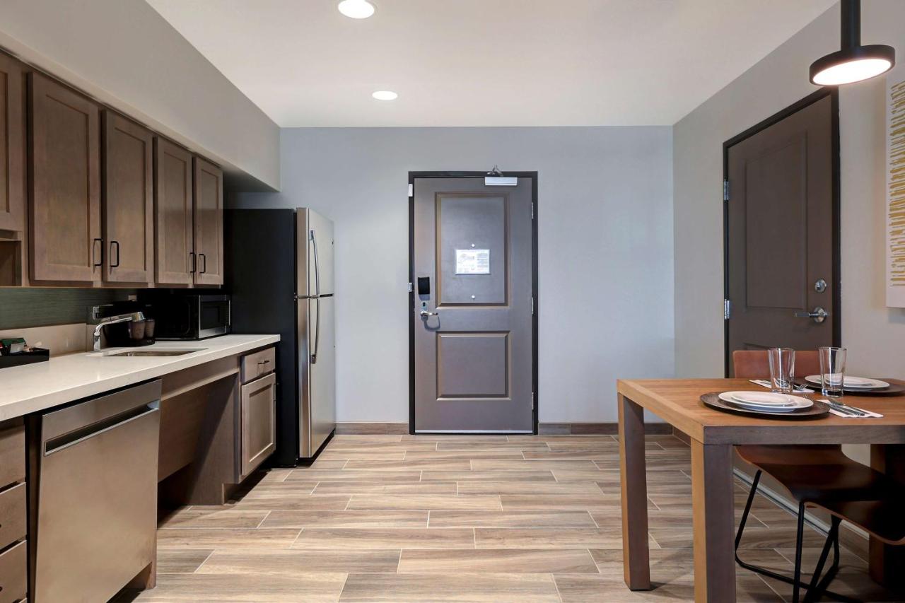 | Homewood Suites By Hilton Santa Clarita/Valencia, Ca