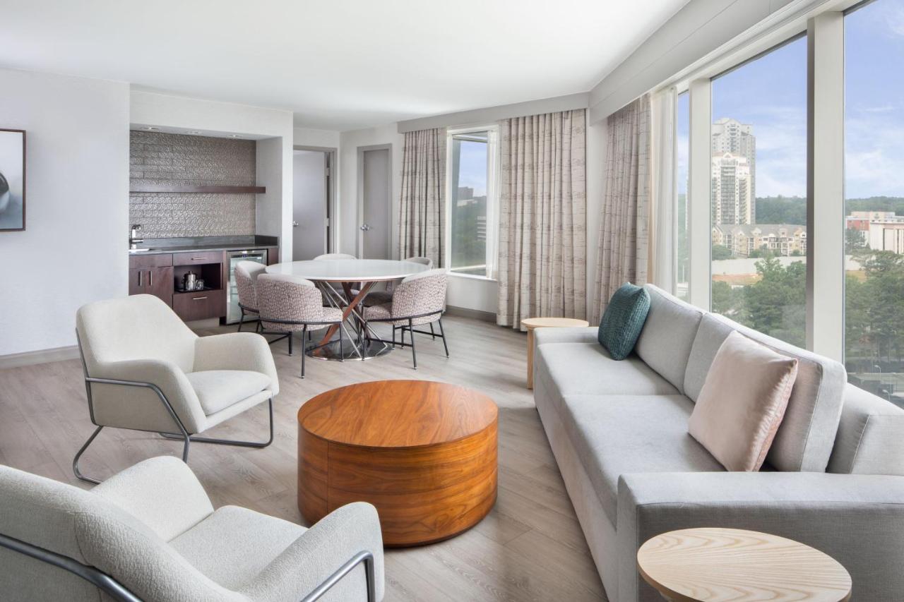 Club lounge access, 1 Bedroom Larger Suite, 1 King at The Westin Atlanta Perimeter North